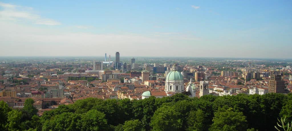 Letizia porta naturopatia e coaching a Brescia